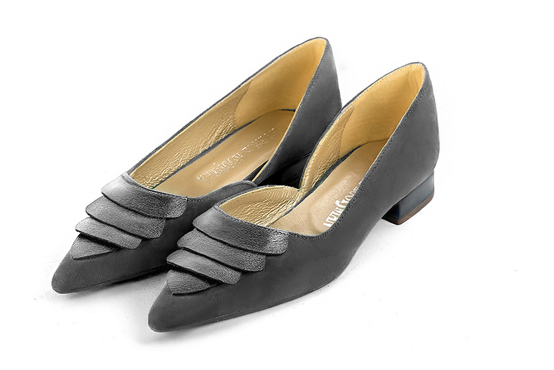 Women's dark grey and antique silver elegant open arch pumps. Pointed toe. Flat flare heels - Front view